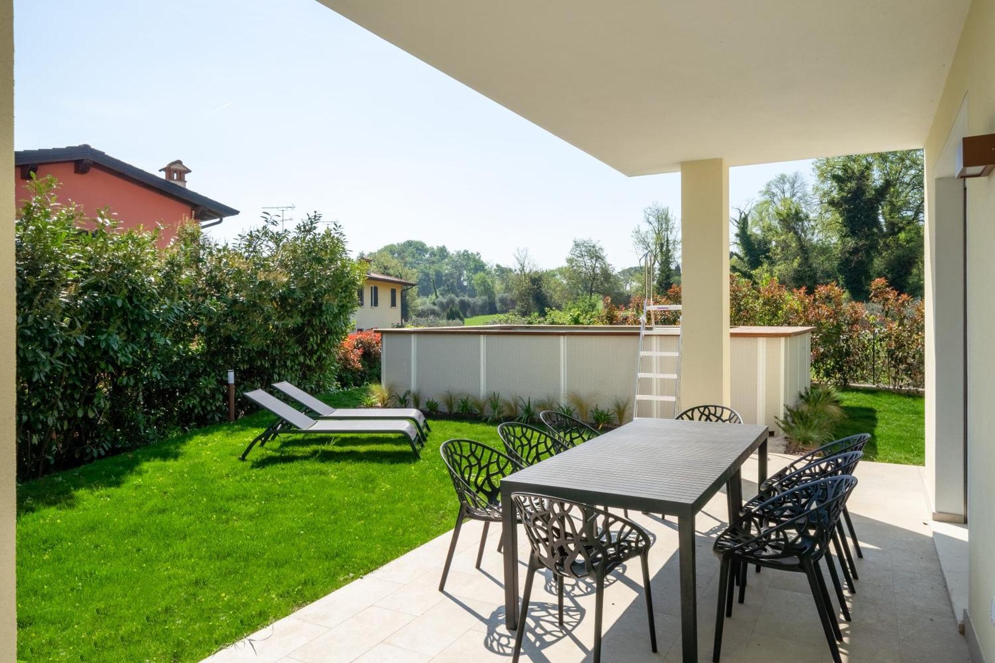 Luxury Villas Gardenia With Private Pool Padenghe sul Garda Esterno foto