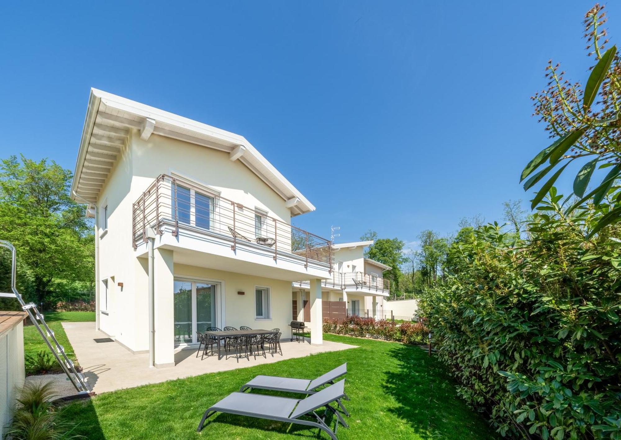 Luxury Villas Gardenia With Private Pool Padenghe sul Garda Esterno foto